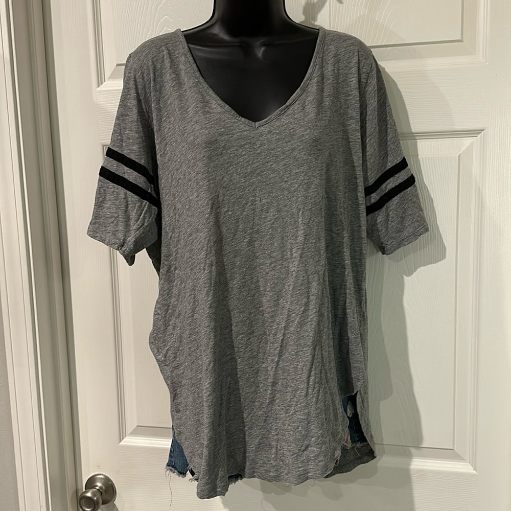 Torrid Side 2 Gray Tshirt
